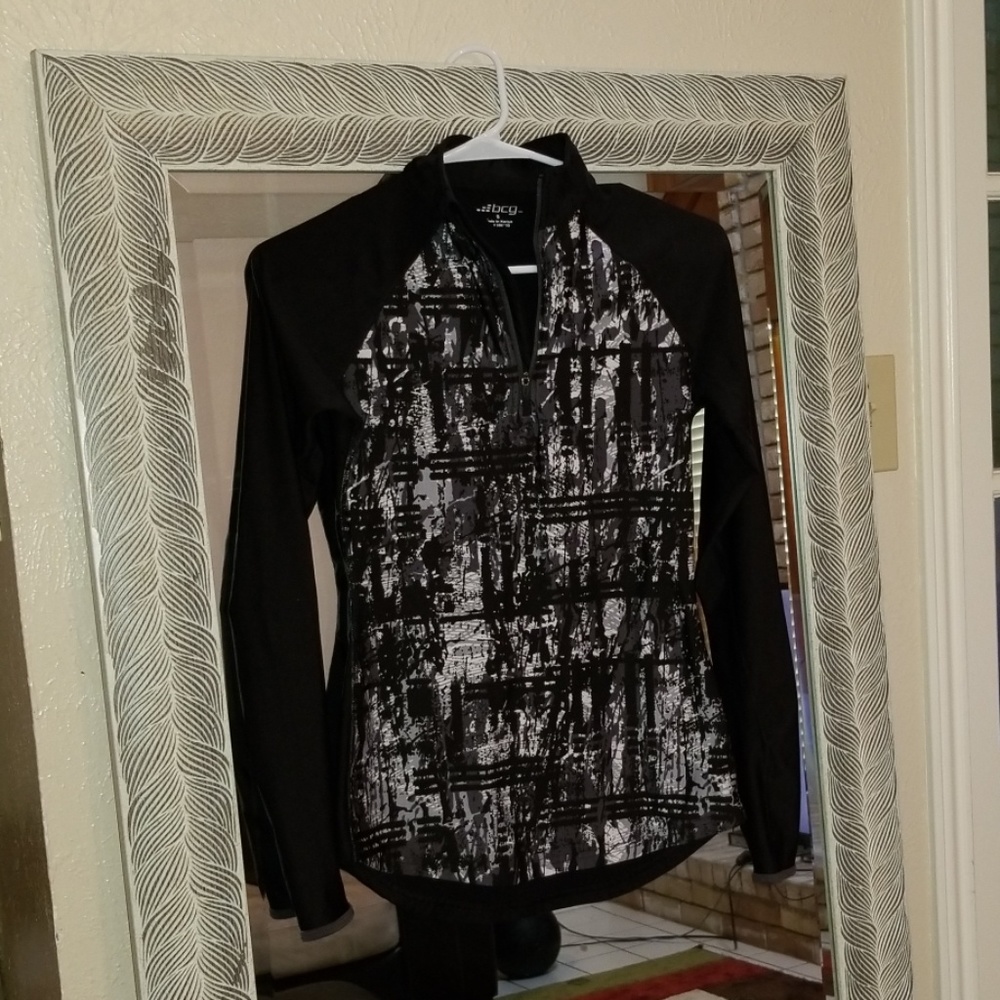 Bcg long sleeve compression top.